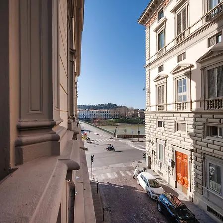Lungarno Prestige - Residenza Nobiliare 公寓